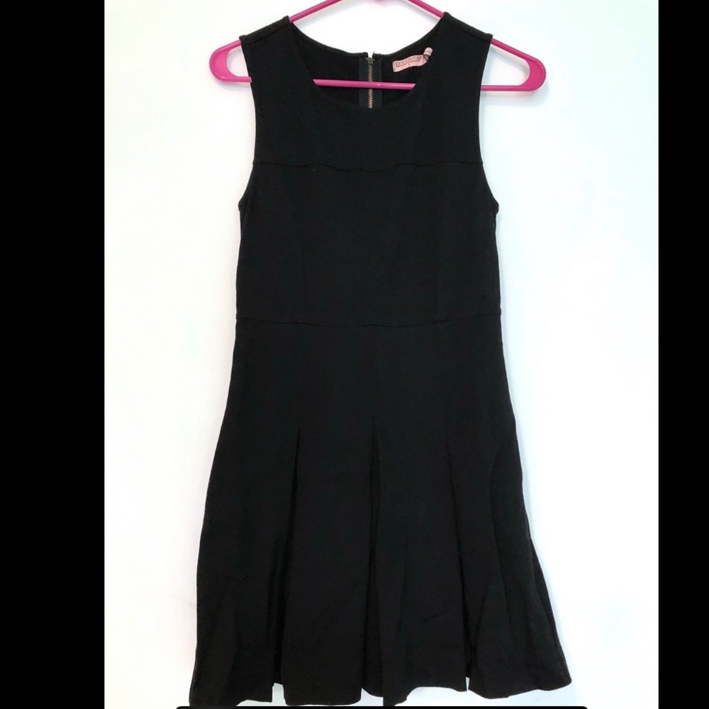 Designer- juicy couture black pleated dress small